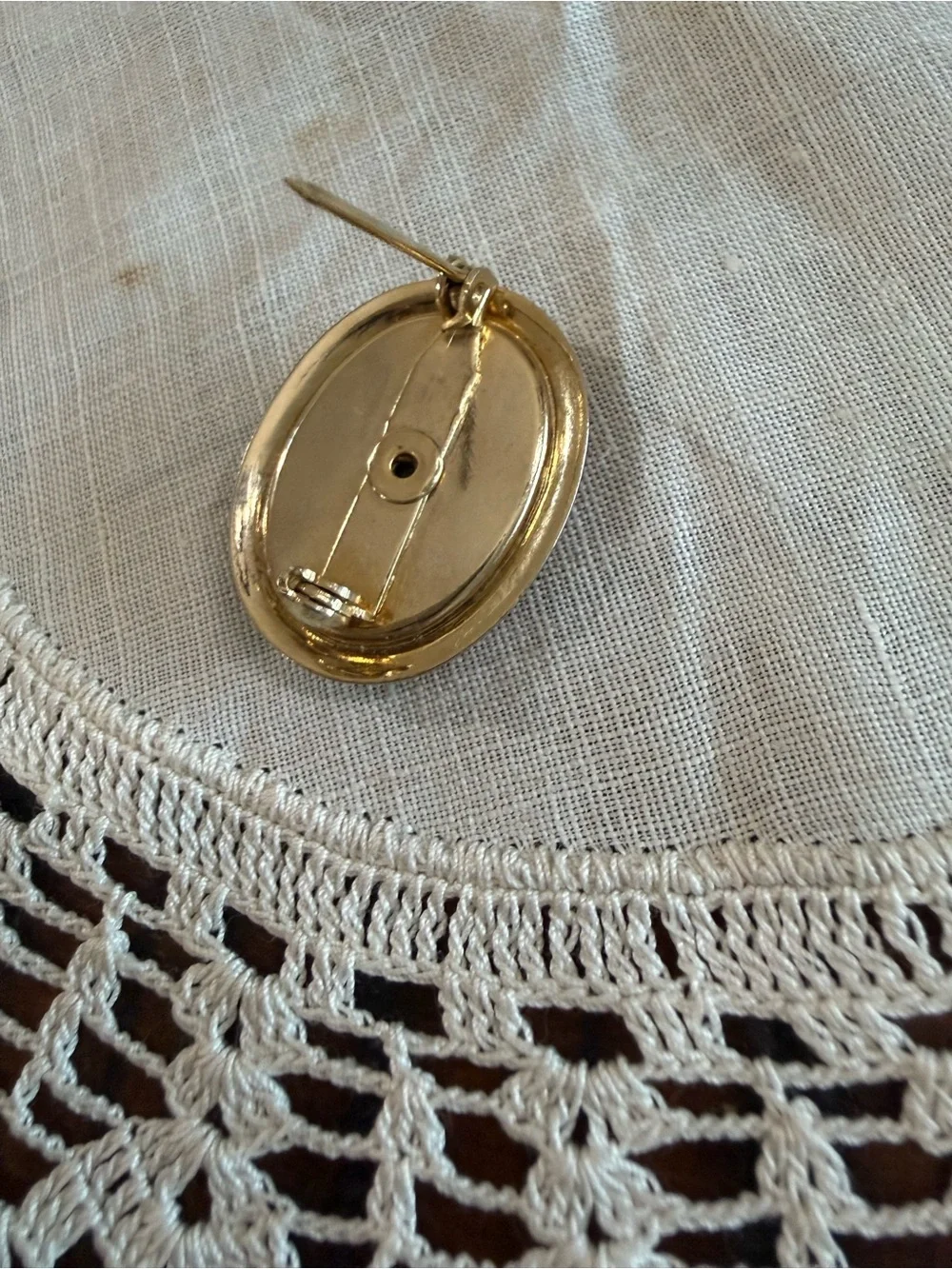Vintage Black and White Cameo Brooch - Women Accessories
